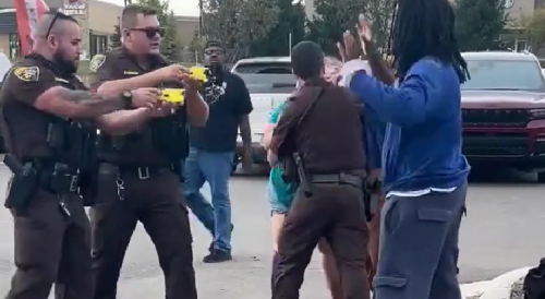 Dude Fights Cops Outside Chicken Joint