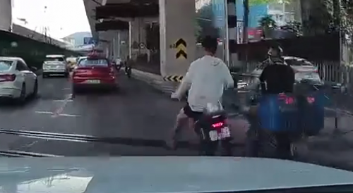 Damn Moped Riders