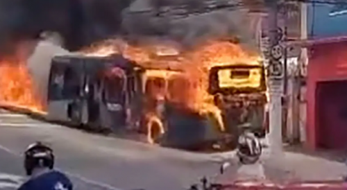 Burning Bus Crash In Sao Paulo (better quality)