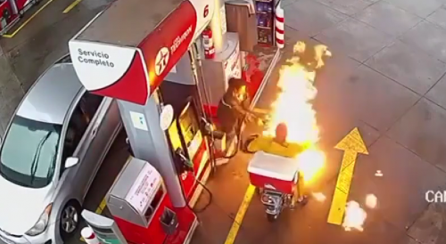 Delivery Man Catches Fire At The Gas Station In Honduras