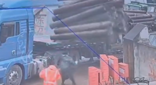 Chinese Worker Gets Grushed By Falling Pipes