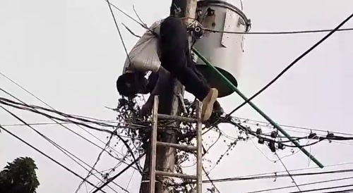 Another Victim Of Live Wire In India