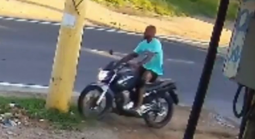 Motorcyclist dies instantly after crashing into a pole. Brazil, 25 December 2024