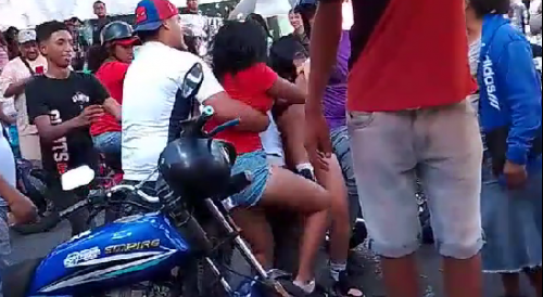 Caracas Ladies Get Into A Fight Over Man