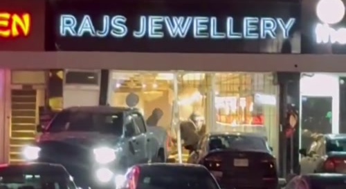 Jewelry store robbed in Rexdale, 3 injured.