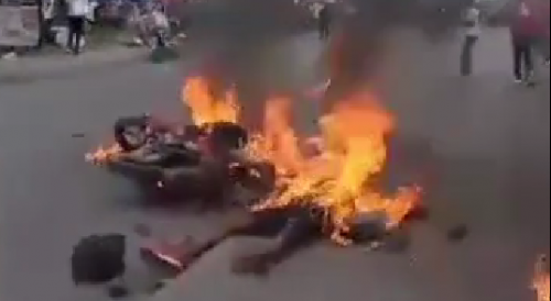 Thieves Stoned To Death And Set On Fire By Congo Vendors