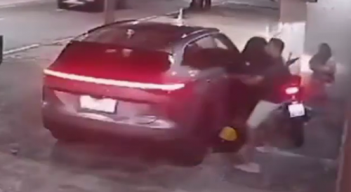 Smart Robber Plays Dead After Off Duty Cop Shoots Him