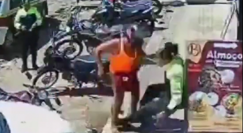 Motorcyclist Attacks Traffic Inspector