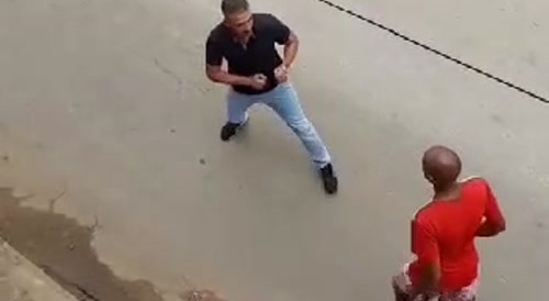 Drunk man gets a hard kick to the face