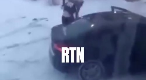 Guy gets stabbed during road rage incident