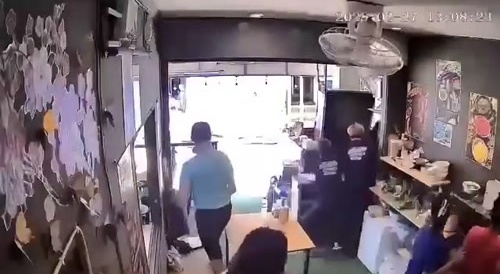 Thai Woman gets Knifed to Death in Restaurant