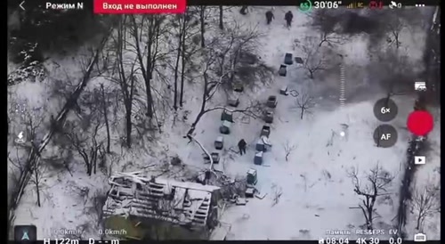 A group of Ukrainians leave their armoured vehicle unoccupied AND unlocked