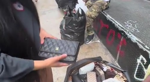 NY Street Vendors Run from - 'da Police