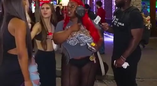 Everybody Loves A Ho