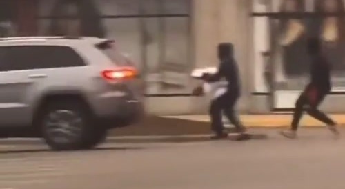 Robber Misses Getaway Car - gets Arrested.