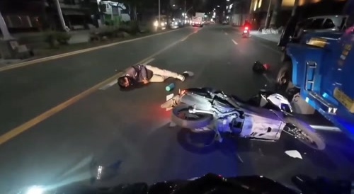 Biker gets KNOCKED OFF HIS BIKE