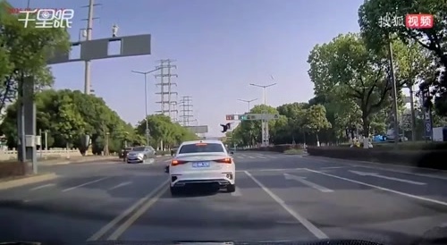 Double flip without applause