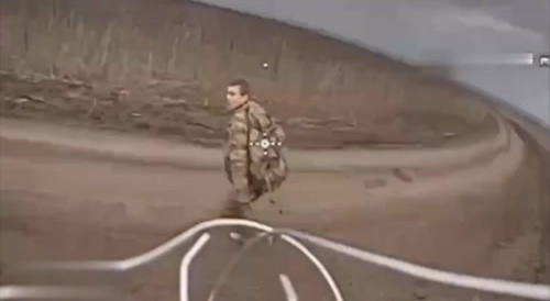 3 minutes of herding Russian soldiers