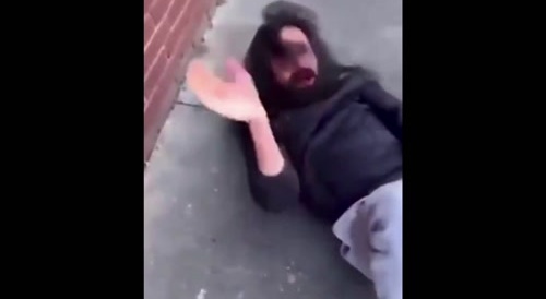 Irish lads beat Chomo