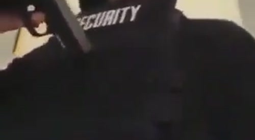 Gangster tests bulletproof vest