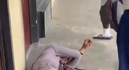Fight of the dreadheads. (Volume warning)