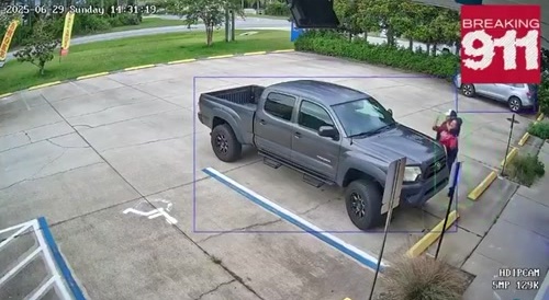 Creepy Man Tries to Kidnap Woman