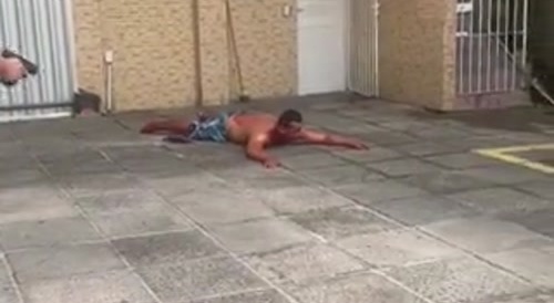 Hooker Stabbed, Made A Poop