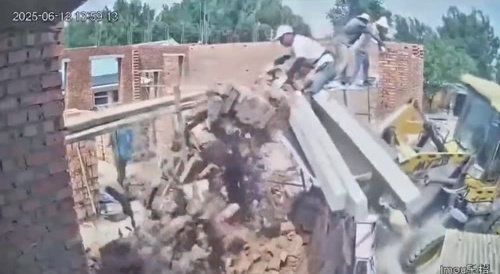 Oops, sorry construction fellows... !