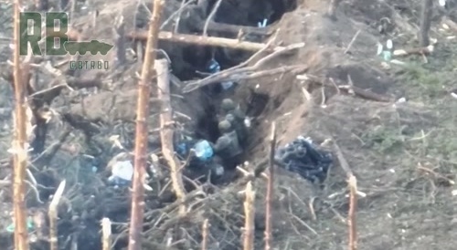 Lone Russian clear UA trench