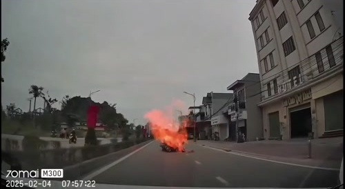 Riding helium balloons on motorcycle goes wrong... !