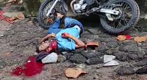 motorcycle robbers are shot