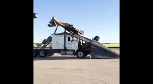 How to fight your traffic enemies : truck tractor with front-mounted spike...