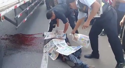 Human Vs Truck