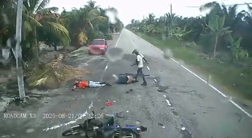 A duo on a motorcycle is hit head-on by a vehicle… !
