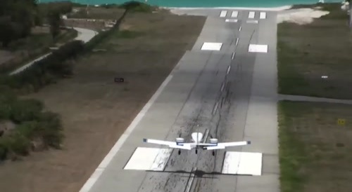 Plane overruns runway at St Barts