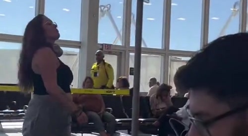 Mental Karen Goes Crazy at Airport