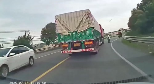 Truck popped her head open