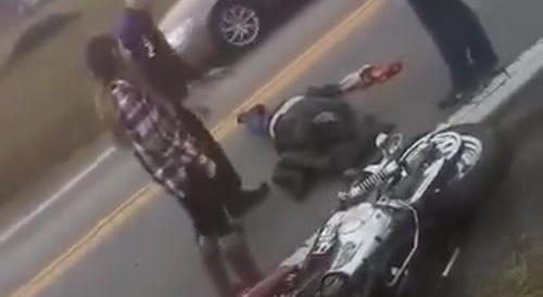 Virginia motorbiker dies after a hit with a car... !