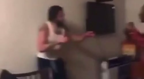 New Yorkers can't fight they only swing