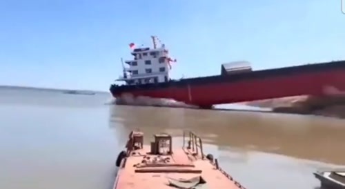 Unique way to launch a ship... !