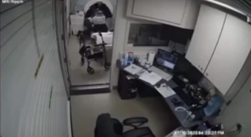 Aliens Abduct Thug Via Portal