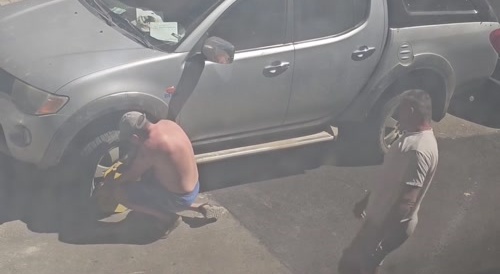 Fight between drivers and government officials | MMA