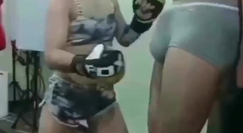 Girls' practice fighting on a man's dick...!
