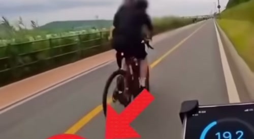 Tarzan crashes bike …!
