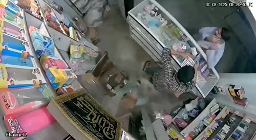 Man is shot in a small shop in Pakistan...