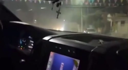 Mayo Zambada's hitmen destroy "El Chapo" Guzman's armored vehicle