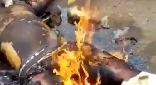 They set fire to the rapist... !
