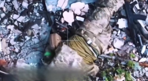 Destruction of the Ukrainian, under cheers.