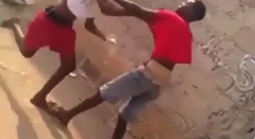 Red Shirt VS Red Shorts (Volume warning)
