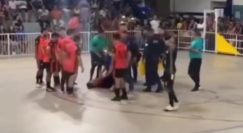 Brazilian goalkeeper takes a ball to the chest & dies...